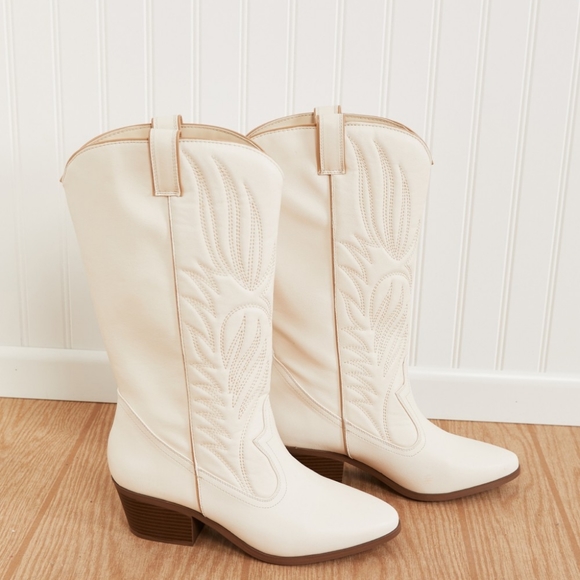 East Lion Corp Mountain Fever Mid-Calf Cowboy Boots  NO OFFERS ACCEPTED - Picture 7 of 7